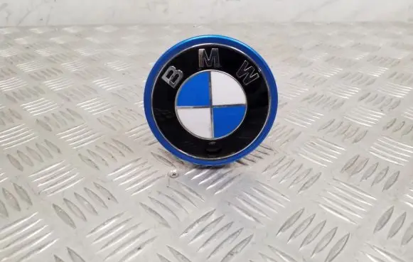 BMW 4 G22 G23 G24 G26 Manufacturer badge logo/emblem 7497531