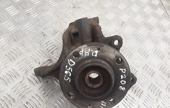 Peugeot 208 I Front wheel hub 
