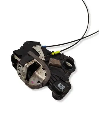 Toyota Avensis T250 Front door lock 