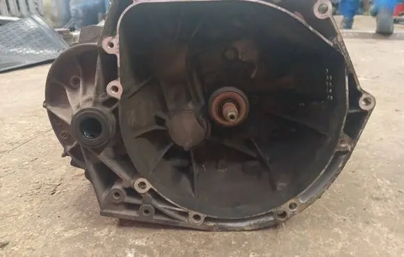 Peugeot 5008 Manual 6 speed gearbox 20EA12