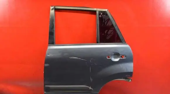 Suzuki Grand Vitara II Rear door