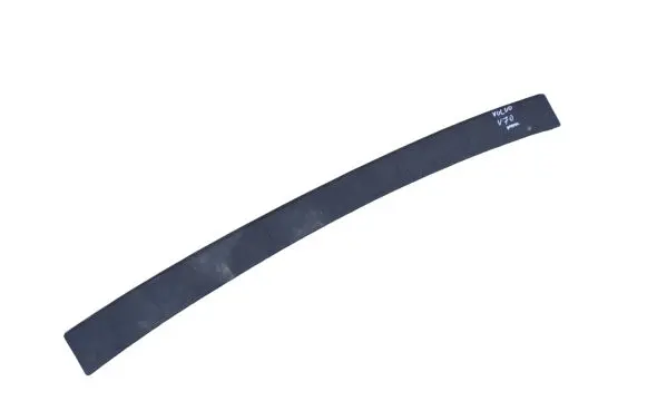 Rear bumper trim bar molding