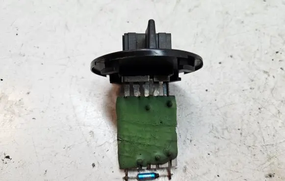 Citroen DS3 Heater blower motor/fan resistor P2942001