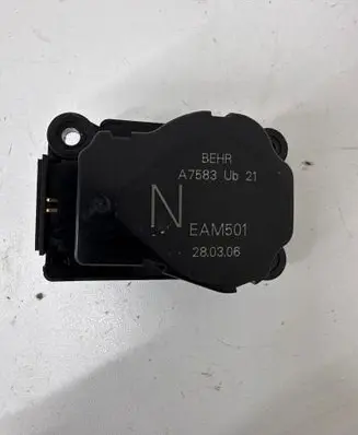 Citroen Xsara Picasso Air flap motor/actuator A7583UB21 280306 EAM501