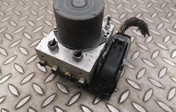 Jaguar XJ X351 ABS Pump DW932C4005BN 0265239494