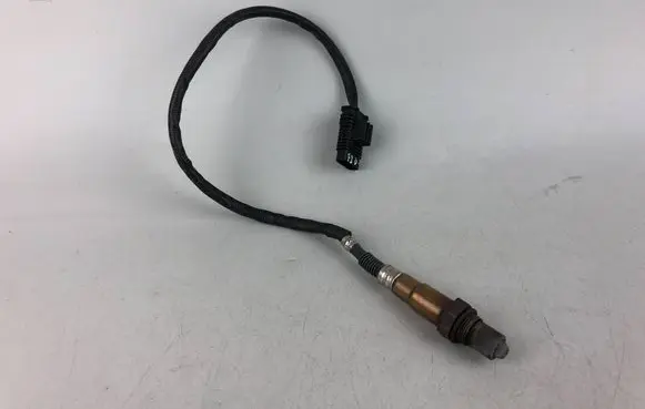 BMW 3 F30 F35 F31 Lambda probe sensor 8631047