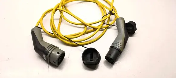 Volkswagen PASSAT B8 Electric car charging cable 12E971675AB
