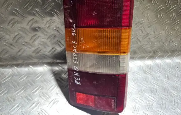 Renault Trafic I Rear/tail lights 7R0187101 01281