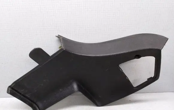 Seat Leon (1M) Other sill/pillar trim element 1M6863879