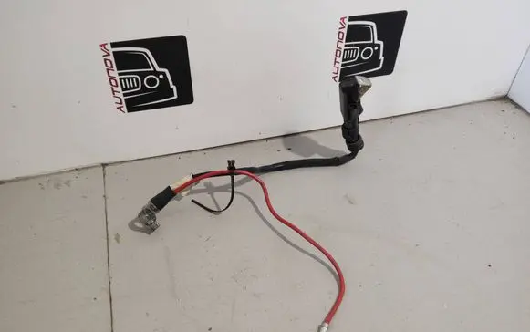 Volkswagen Golf VI Positive cable (battery) 1K0971228T