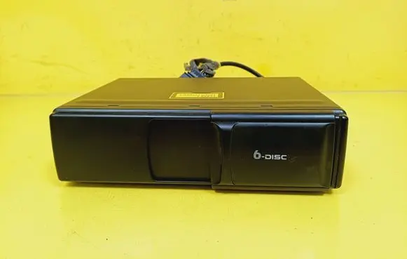 Skoda Octavia Mk1 (1U) CD/DVD changer 