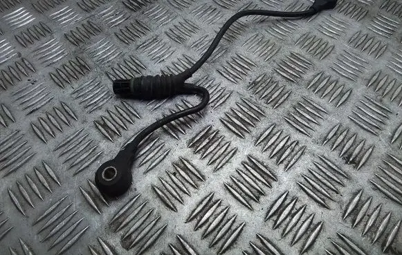 BMW 5 E39 Detonation knock sensor 1435485