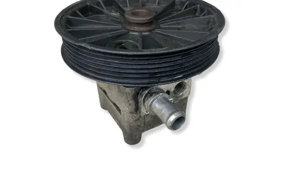 Volvo XC70 Power steering pump 9485757
