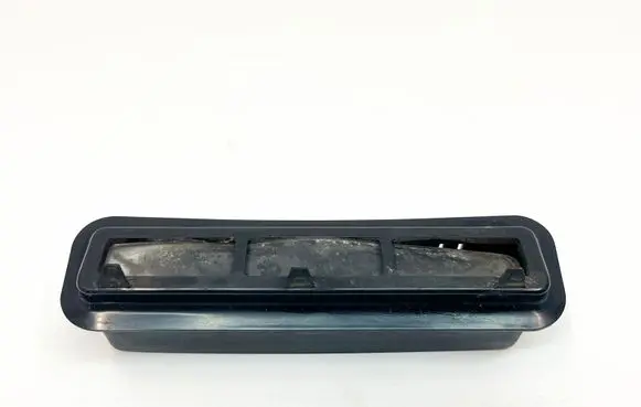 Mercedes-Benz SLC C107 Quarter panel pressure vent A1078300142 A1078370042