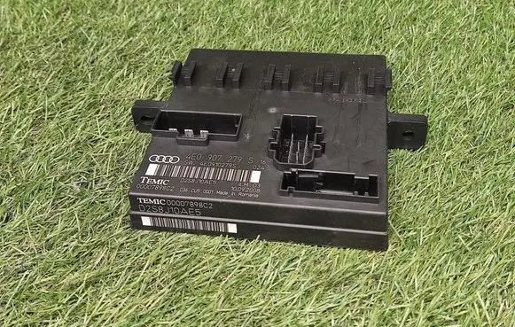Audi A8 S8 D3 4E Comfort/convenience module 4E0907279S 4E0910279S