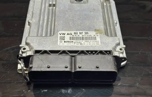 Audi A3 8Y Engine control unit/module 06Q907309 0261S21716 06D907309