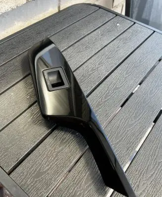 Toyota C-HR I Front door window switch trim 74231F4010 74231F4050