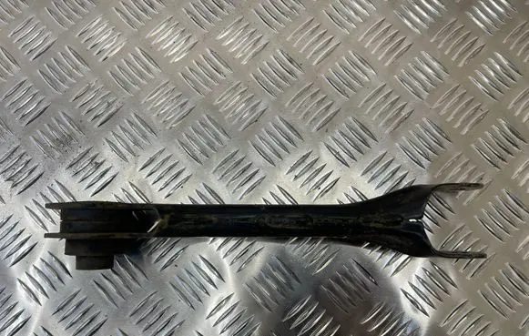 Tesla Model 3 Rear upper control arm/wishbone 104442700C