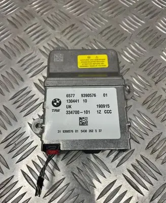 BMW 2 F46 Airbag control unit/module 9390576 334700101 54382625