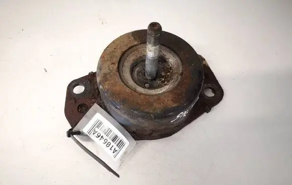 Opel Movano A Engine mount bracket 
