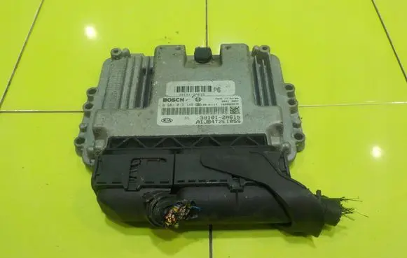 KIA Rio Engine control unit/module 391012A615 NP526 0281013149