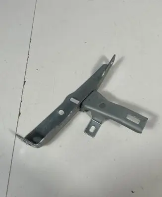 Tesla Model Y Front door upper hinge 151946000B
