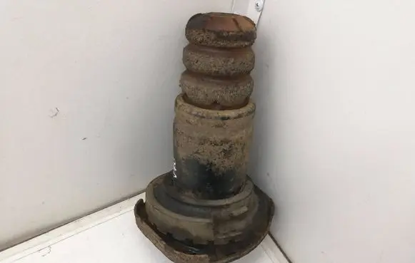 Volvo V70 Rear coil spring rubber mount 