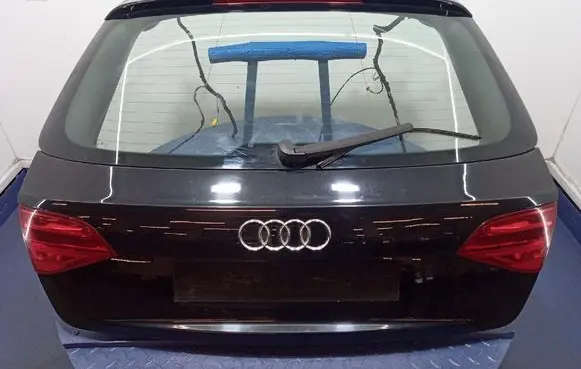 Audi A4 S4 B8 8K Tailgate/trunk/boot lid 