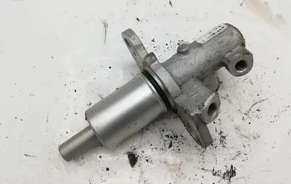 Audi A6 S6 C6 4F Master brake cylinder NOCODE