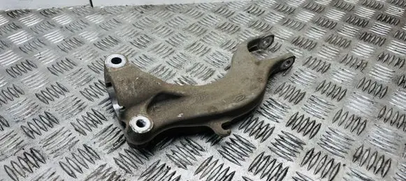 Audi Q8 e-tron Lower shock absorber bracket 4M0413037