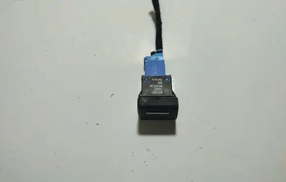Audi A3 S3 8P Passenger airbag on/off switch 9751257