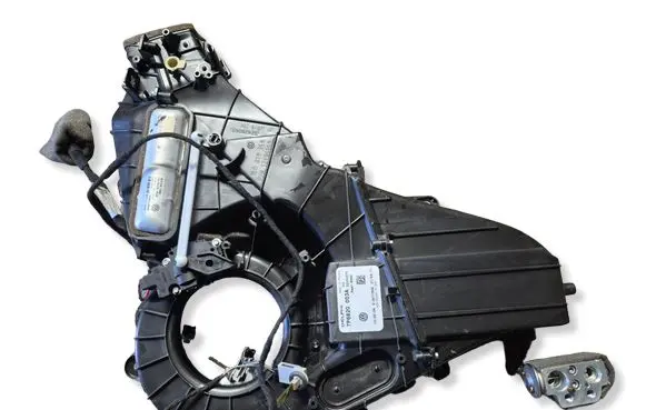 Volkswagen Touareg II Interior heater climate box assembly 7P6820003A 7L0820361 52434575