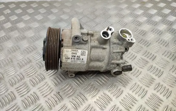 Volkswagen Golf VII Air conditioning (A/C) compressor (pump) 5Q0816803B