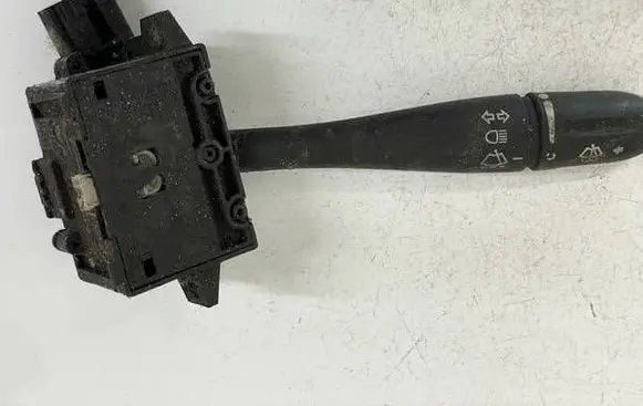Dodge Caravan Indicator stalk 04685711AA 23199