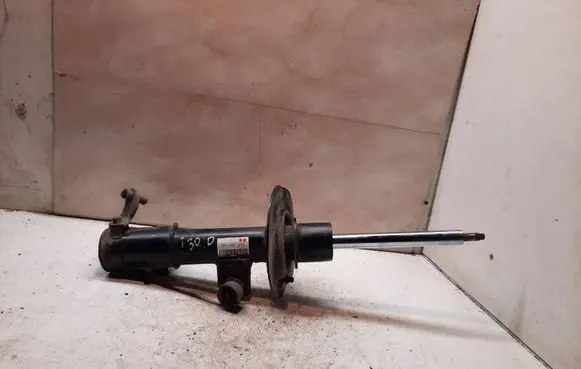 Hyundai i30 Front shock absorber/damper