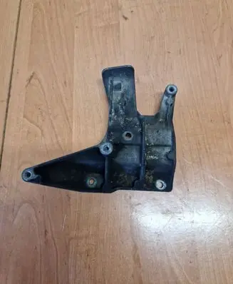 Audi A6 S6 C6 4F Engine mounting bracket 03G131159B