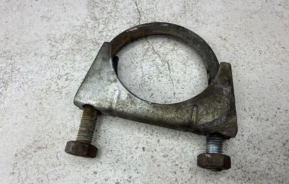 BMW 5 E60 E61 Muffler pipe connector clamp 