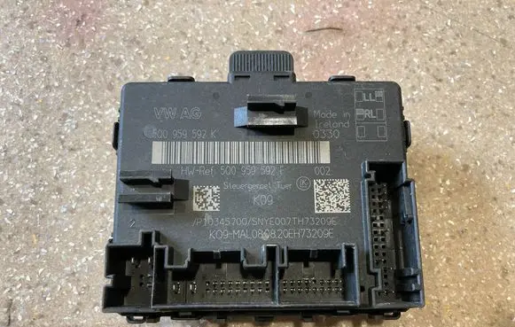 Volkswagen Golf VIII Door control unit/module 5Q0959592F