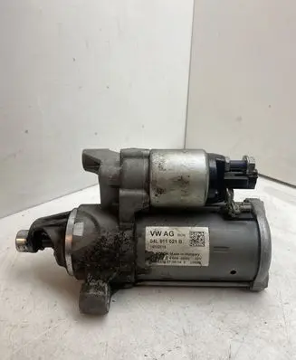 Audi A4 S4 B9 Starter motor 04L911021B