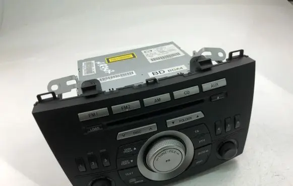 Mazda 3 I Radio/CD/DVD/GPS head unit BDA466AR0A