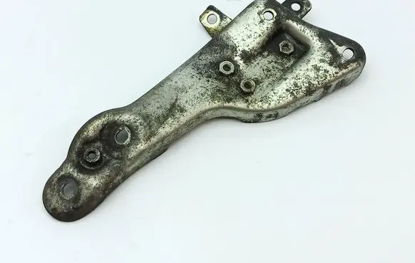 Mercedes-Benz Vito Viano W639 Engine mounting bracket A6510901041