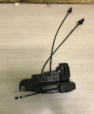 KIA Carens I Front door lock