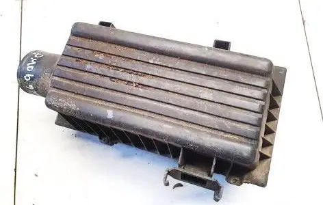 Peugeot 406 Air filter box