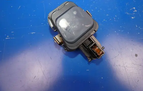 Mercedes-Benz E W213 Rain sensor A2139006716 1017487400 YG007RF813413