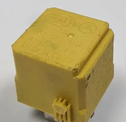 Mercedes-Benz C W204 Other relay A0025427419