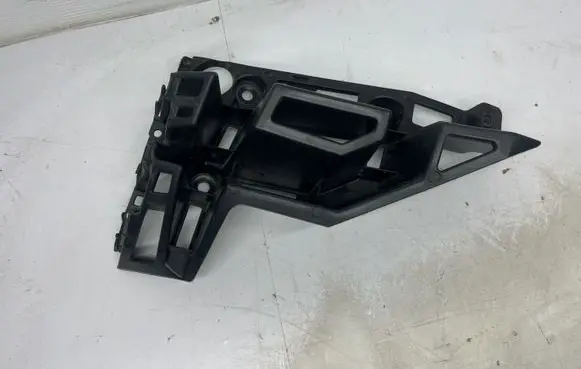 Peugeot 3008 II Rear bumper mounting bracket 9810591580