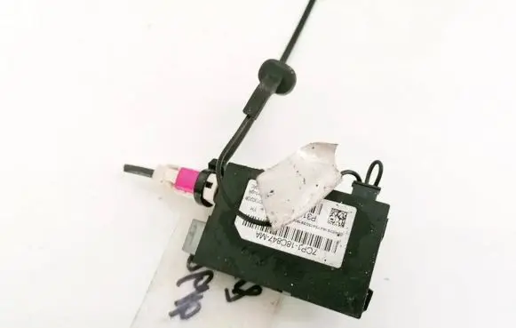 Volvo S80 Antenna control unit P31260848 7CP1-18C847-MA