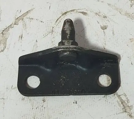 Volkswagen Crafter Loading door lock loop/hook striker 7c0827467