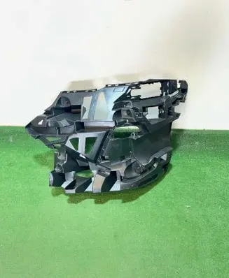 BMW 5 G60 G61 Rear bumper mounting bracket 15857711