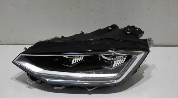 Volkswagen Golf Sportsvan Headlight/headlamp